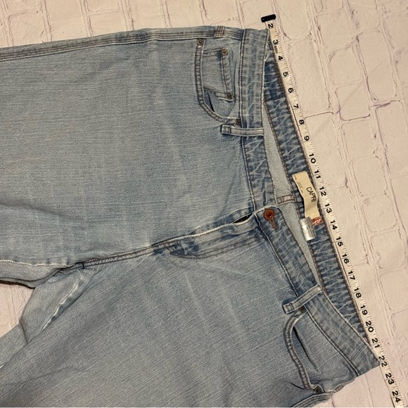 Levi’s 515 Capri Light Blue lightly distressed Denim jeans Women’s Plus size 40 - Picture 9 of 15